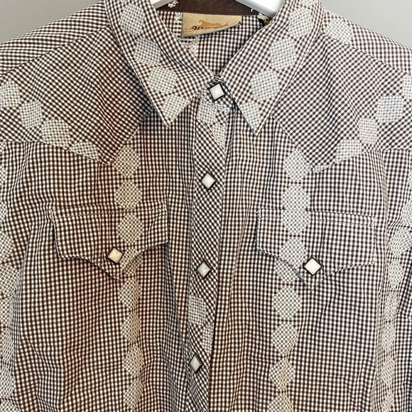 Wrangler Brown and White Plaid Western Style Collared Dress Shirt - Picture 2 of 11